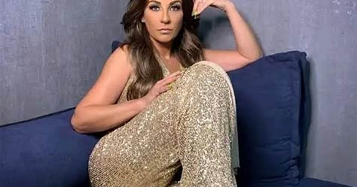 Consuelo Duval Net Worth, Age, Height, Bio, Birthday, Wiki!