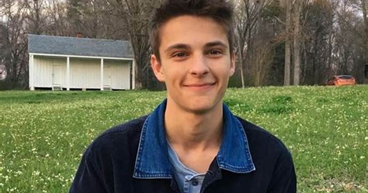 Corey Fogelmanis Net Worth, Age, Height, Bio, Birthday, Wiki!