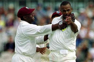 Courtney Walsh Net Worth, Age, Height, Bio, Birthday, Wiki!