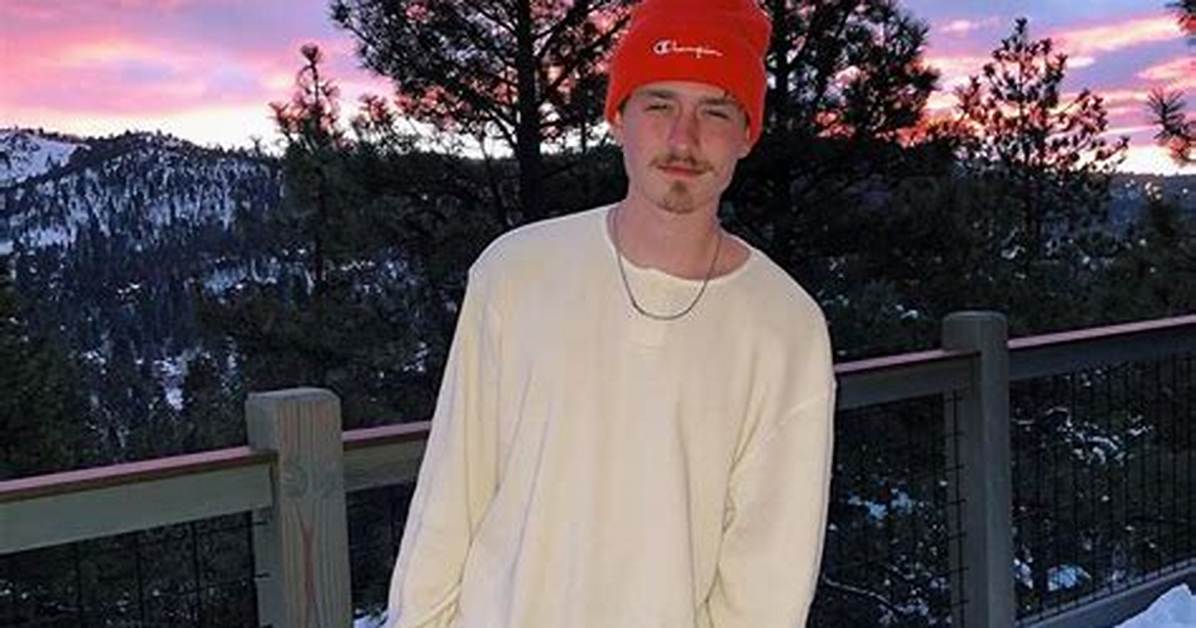 Crawford Collins Net Worth, Age, Height, Bio, Birthday, Wiki!
