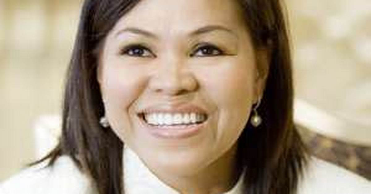 Cristeta Comerford - Net Worth, Age, Height, Birthday, Bio, Wiki!