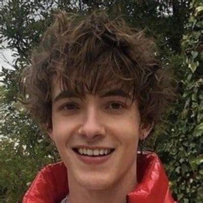 Cristobal Pesce - Net Worth, Age, Height, Birthday, Bio, Wiki!