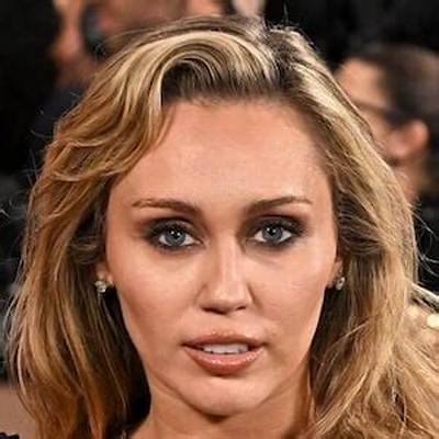 Cyrus Mann - Net Worth, Age, Height, Birthday, Bio, Wiki!