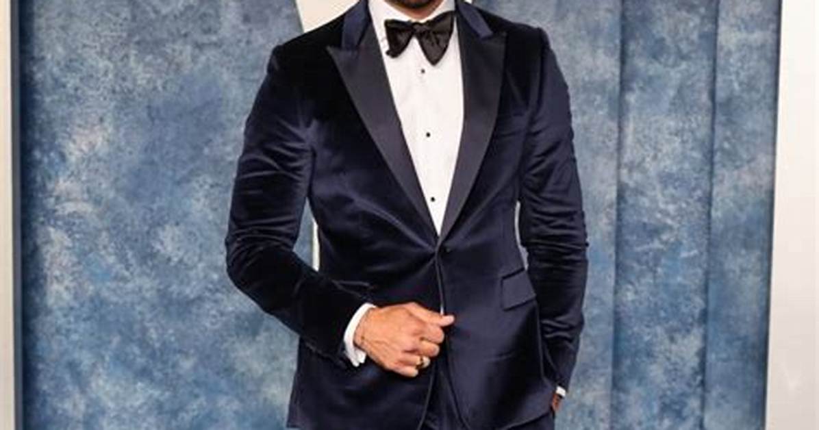 D. J. Cotrona Net Worth, Age, Height, Bio, Birthday, Wiki!