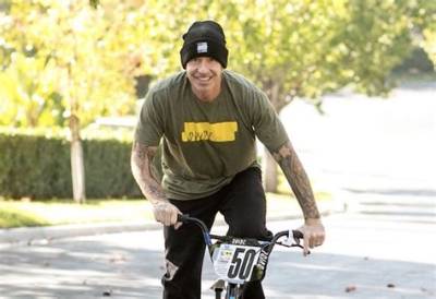 Dale Holmes Net Worth, Age, Height, Bio, Birthday, Wiki!