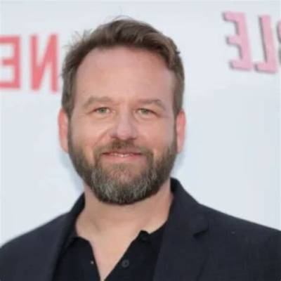 Dallas Roberts - Net Worth, Age, Height, Birthday, Bio, Wiki!