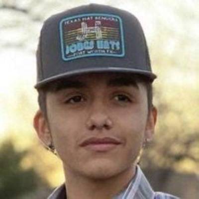 Damian Gurrusquieta Net Worth, Age, Height, Bio, Birthday, Wiki!