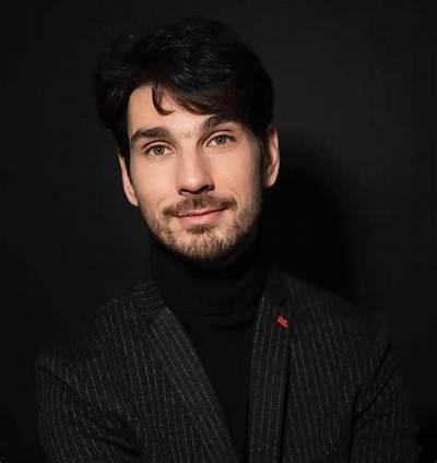 Damian Swann Net Worth, Age, Height, Bio, Birthday, Wiki!
