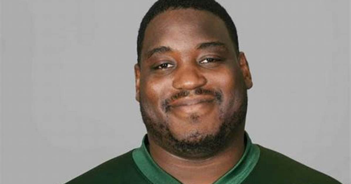 Damien Woody Net Worth, Age, Height, Bio, Birthday, Wiki!