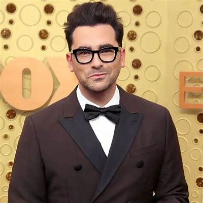Dan Levy Net Worth 2024, Age, Height, Bio, Birthday, Wiki!