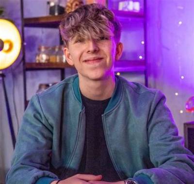 Dan Rhodes Net Worth 2024, Age, Height, Bio, Birthday, Wiki!