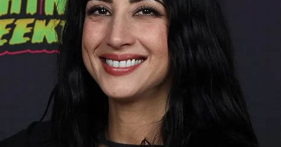 Dana Delorenzo Net Worth 2024, Age, Height, Bio, Birthday, Wiki!