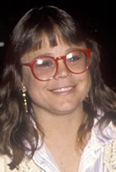 Dana Hill Net Worth, Age, Height, Bio, Birthday, Wiki!