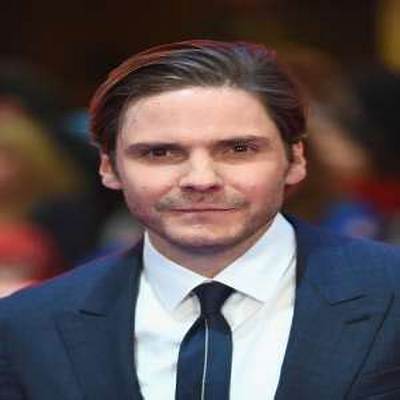 Daniel Bruhl - Net Worth, Age, Height, Birthday, Bio, Wiki!