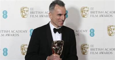 Daniel Day-Lewis Net Worth 2024, Age, Height, Bio, Birthday, Wiki!