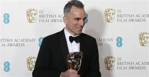 Daniel Day-Lewis Net Worth 2024, Age, Height, Bio, Birthday, Wiki!