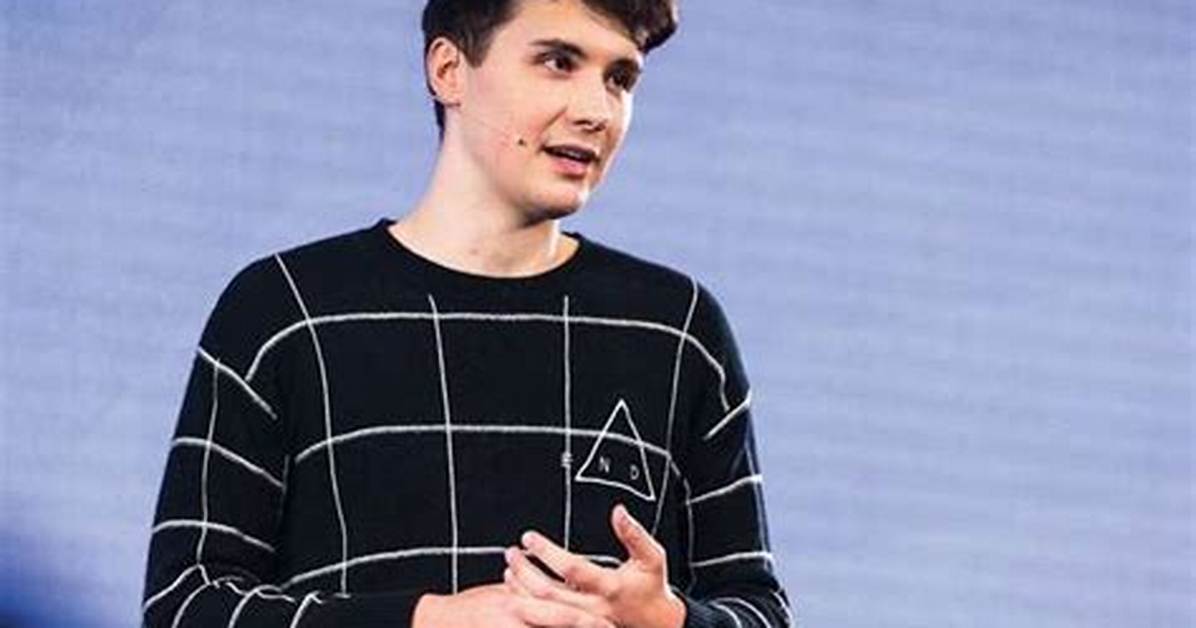 Daniel Howell Net Worth, Age, Height, Bio, Birthday, Wiki!