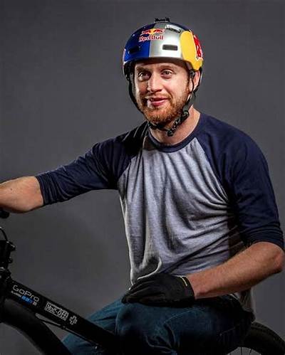 Danny Macaskill - Net Worth, Age, Height, Birthday, Bio, Wiki!