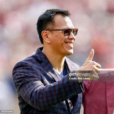 Dat Nguyen Net Worth, Age, Height, Bio, Birthday, Wiki!