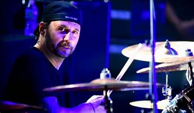 Dave Lombardo - Net Worth, Age, Height, Birthday, Bio, Wiki!