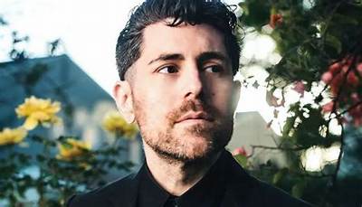 Davey Havok Net Worth 2024, Age, Height, Bio, Birthday, Wiki!
