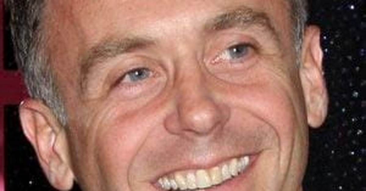 David Eigenberg - Net Worth, Age, Height, Birthday, Bio, Wiki!