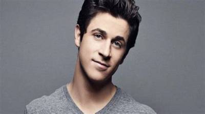David Henrie Net Worth, Age, Height, Bio, Birthday, Wiki!