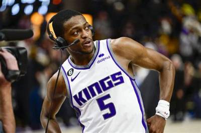 De'aaron Fox Net Worth, Age, Height, Bio, Birthday, Wiki!