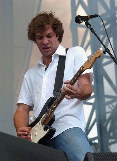 Dean Ween Net Worth 2024, Age, Height, Bio, Birthday, Wiki!