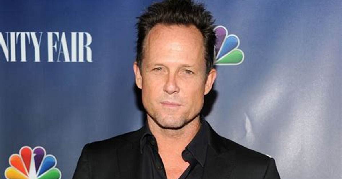 Dean Winters Net Worth 2024, Age, Height, Bio, Birthday, Wiki!