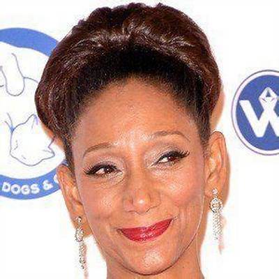 Debbie Sledge Net Worth, Age, Height, Bio, Birthday, Wiki!