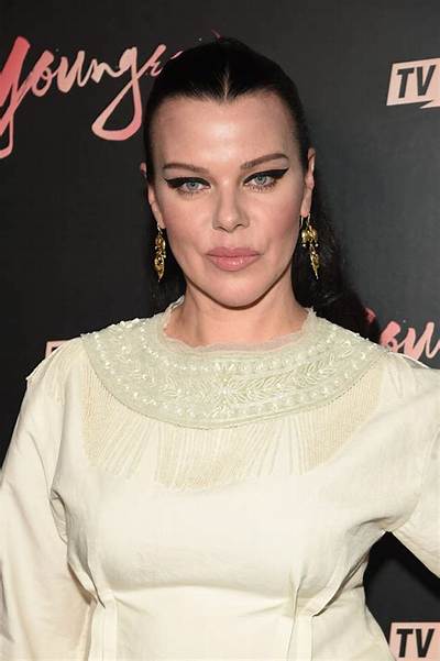 Debi Mazar Net Worth 2024, Age, Height, Bio, Birthday, Wiki!