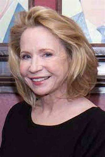 Debra Jo Rupp Net Worth, Age, Height, Bio, Birthday, Wiki!