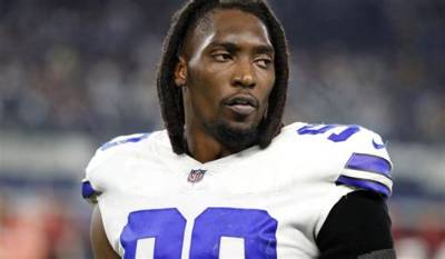 Demarcus Lawrence - Net Worth, Age, Height, Birthday, Bio, Wiki!