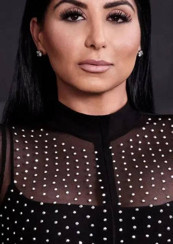 Destiney Rezaei Net Worth, Age, Height, Bio, Birthday, Wiki!