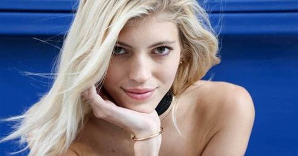Devon Windsor Net Worth, Age, Height, Bio, Birthday, Wiki!