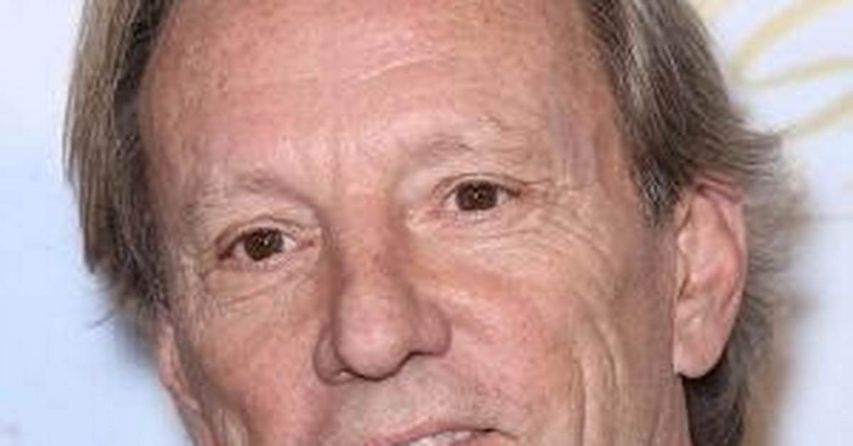 Dewey Bunnell Net Worth, Age, Height, Bio, Birthday, Wiki!