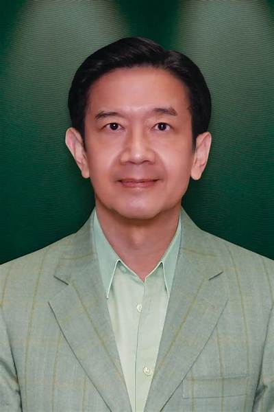 Dickson Poon Net Worth, Age, Height, Bio, Birthday, Wiki!