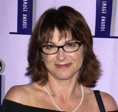 Dinah Manoff Net Worth 2024, Age, Height, Bio, Birthday, Wiki!