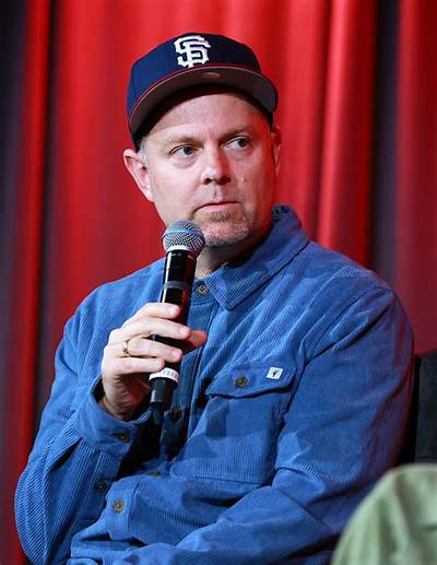 Dj Shadow Net Worth, Age, Height, Bio, Birthday, Wiki!