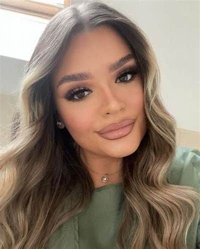 Doniya Malik - Net Worth, Age, Height, Birthday, Bio, Wiki!