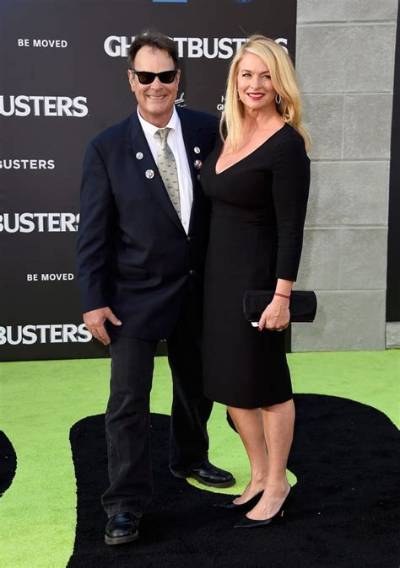 Donna Dixon - Net Worth, Age, Height, Birthday, Bio, Wiki!
