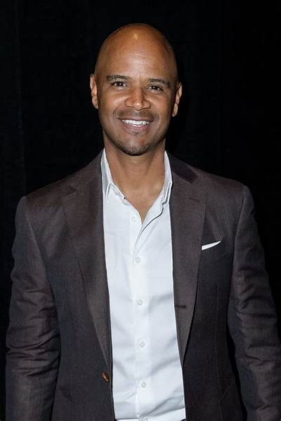 Donovan Whitfield Net Worth, Age, Height, Bio, Birthday, Wiki!