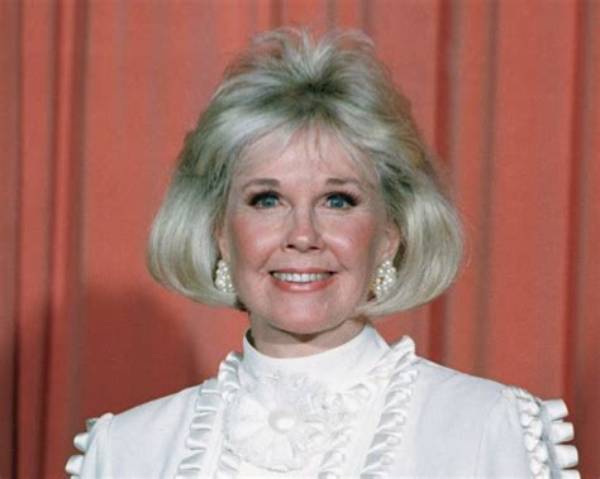 Doris Day Net Worth, Age, Height, Bio, Birthday, Wiki!