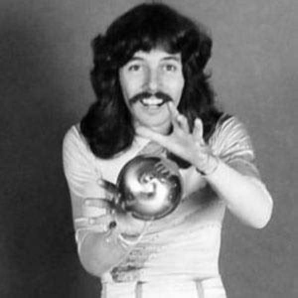 Doug Henning - Net Worth, Age, Height, Birthday, Bio, Wiki!