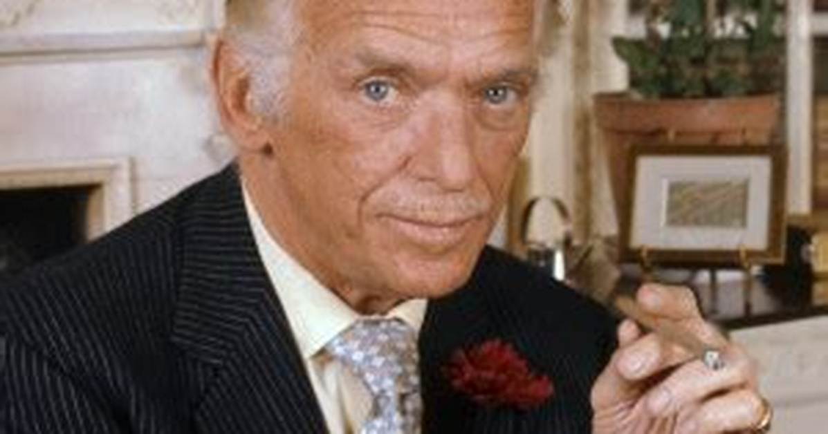 Douglas Fairbanks Jr. Net Worth, Age, Height, Bio, Birthday, Wiki!