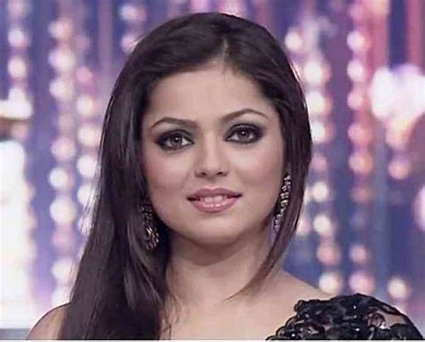 Drashti Dhami Net Worth, Age, Height, Bio, Birthday, Wiki!