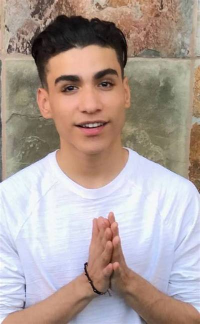 Drew Ramos Net Worth, Age, Height, Bio, Birthday, Wiki!