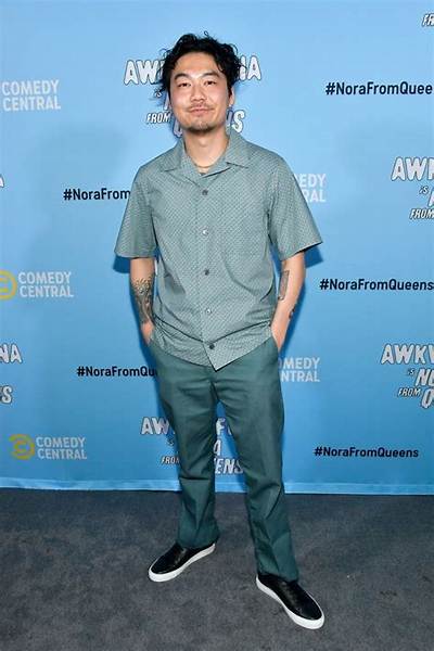 Dumbfoundead Net Worth, Age, Height, Bio, Birthday, Wiki!