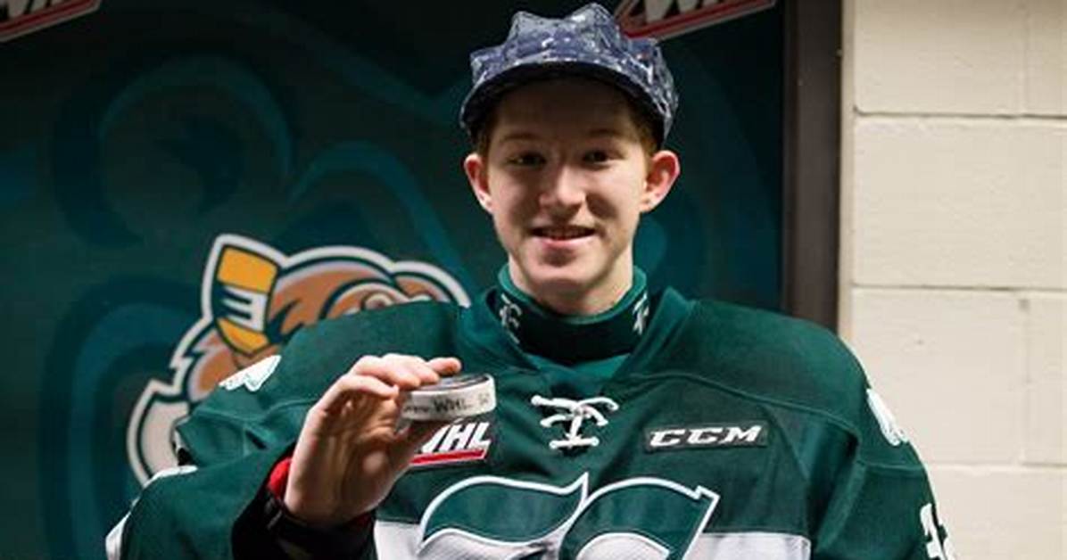 Dustin Fox - Net Worth, Age, Height, Birthday, Bio, Wiki!